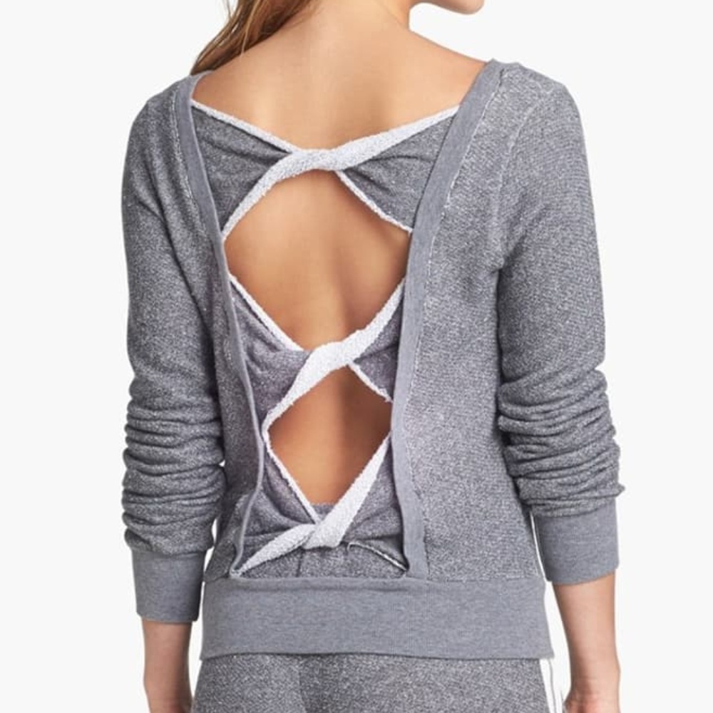 SOLOW Back Twist Sweatshirt